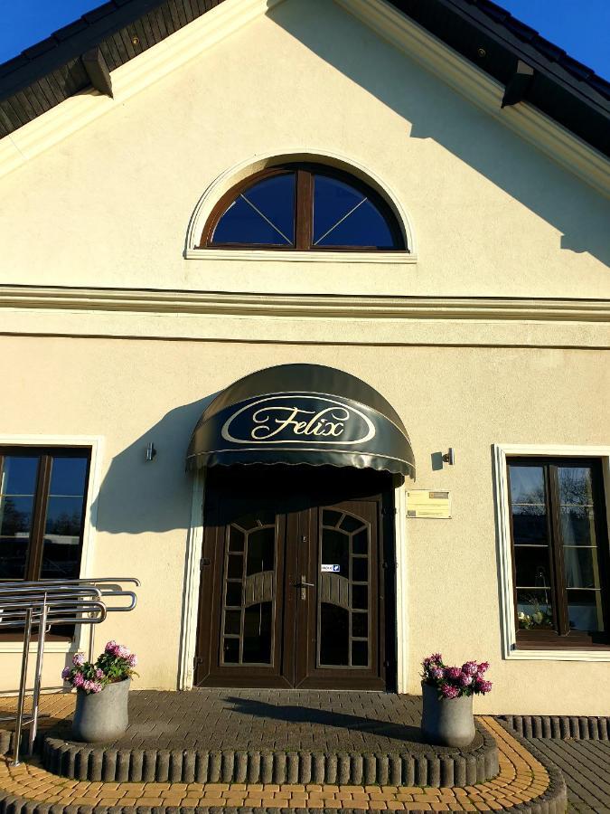 Pokoje Felix 斯武普斯克 外观 照片